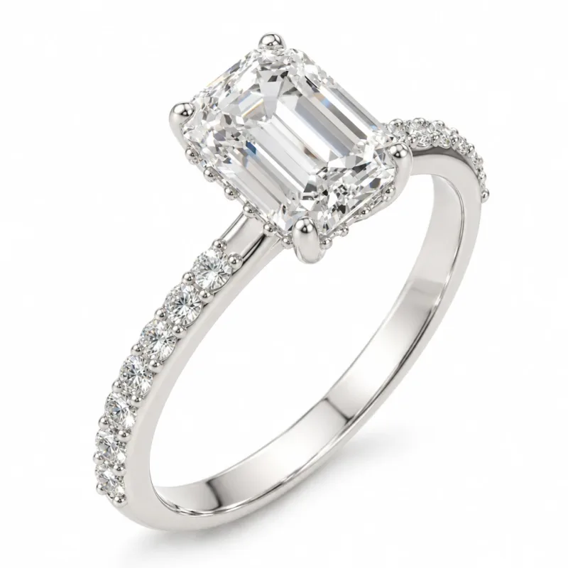 Bague halo caché Lisière émeraude en or blanc 18 carats, vue du bijou